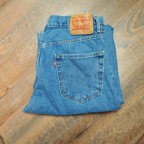 Levi's 550 Relaxed fit Men's jeans Size 36_32 medium wash - Picture 1 of 10
